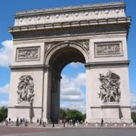 Royal Dolcevita St Louis Versailles