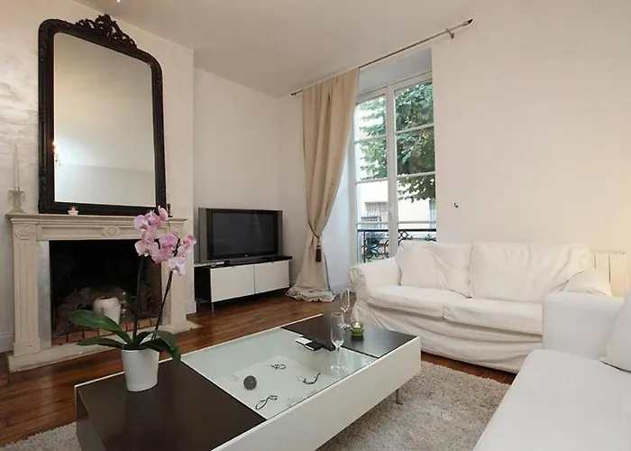 3 Pieces A Chateau *