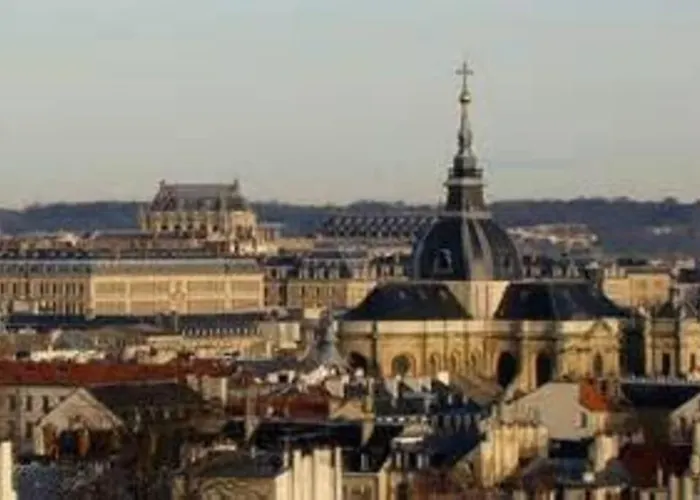 Appartement 3 Pieces A Chateau Versailles